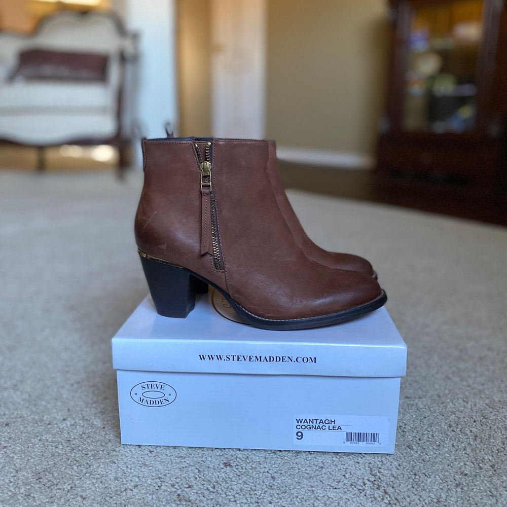 Brand new never worn Steve Madden Wantagh Cognac Lea Boot, size 9